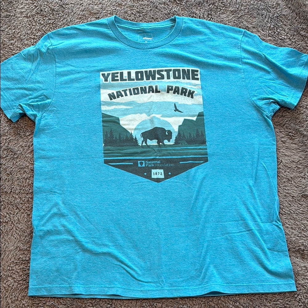 Yellowstone National Park Blue Graphic T-Shirt